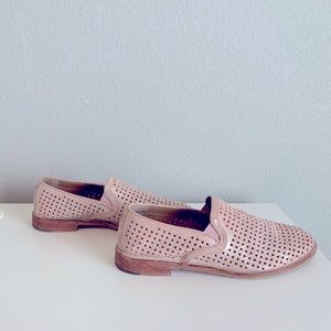 Trask Ali Perfed blush metallic suede slip on loafer flats